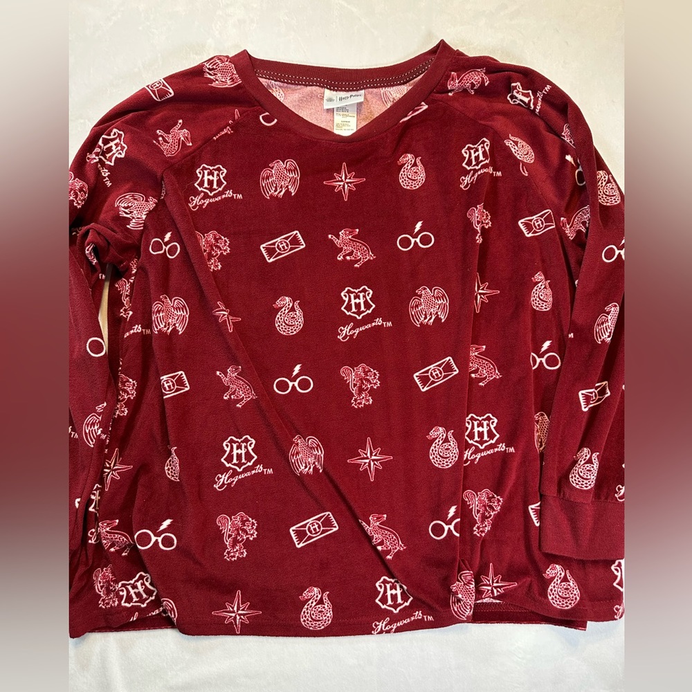 Harry Potter Hogwarts Sleepwear Top Red White All‎ Over Print XL LZ42901SC